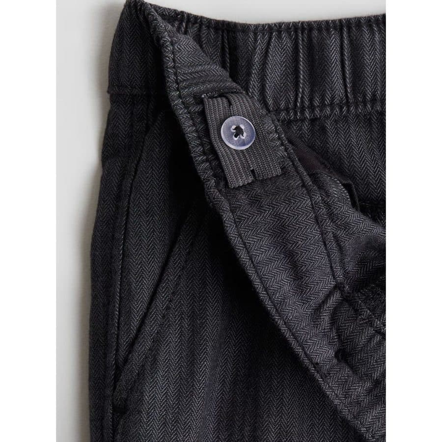 H&M SALE, Dark Grey Cargo Short Pants — gambar 4
